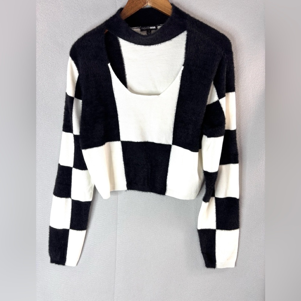 Fashion Nova 2X Wild Block Black and White Checkered Sweater Crop Choker Top - Picture 8 of 8